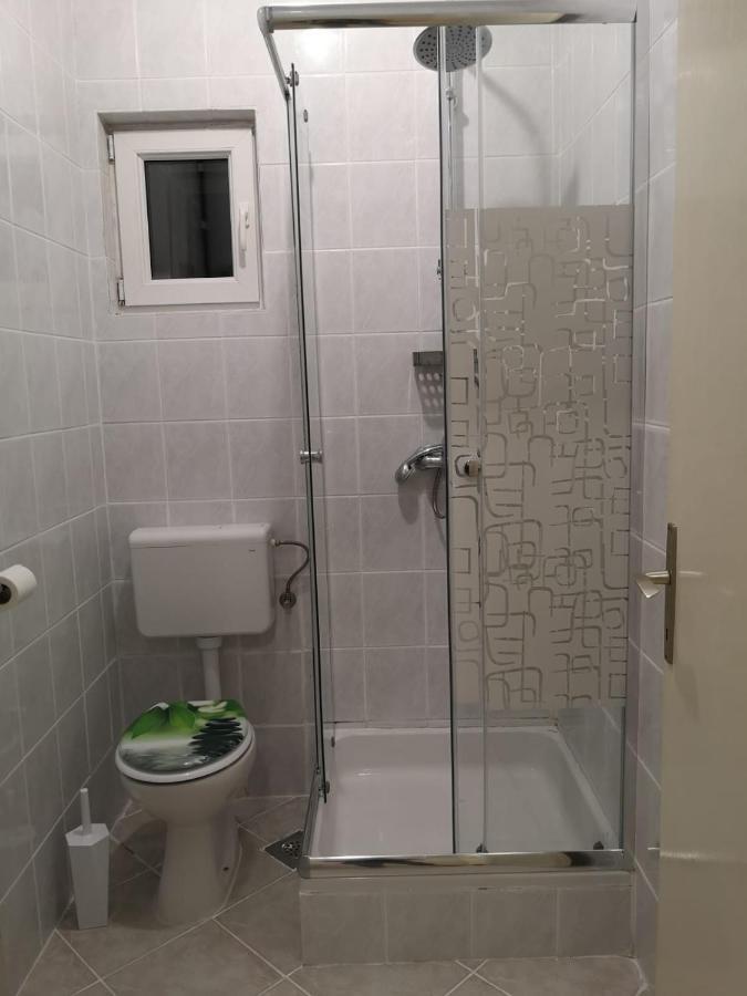 Apartmani Ljuba Rogoznica  Exterior foto